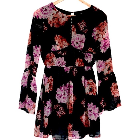 🆕 Speechless Fit & Flare Floral Boho Chiffon Dress with Bell Sleeves, Size M - Picture 1 of 10